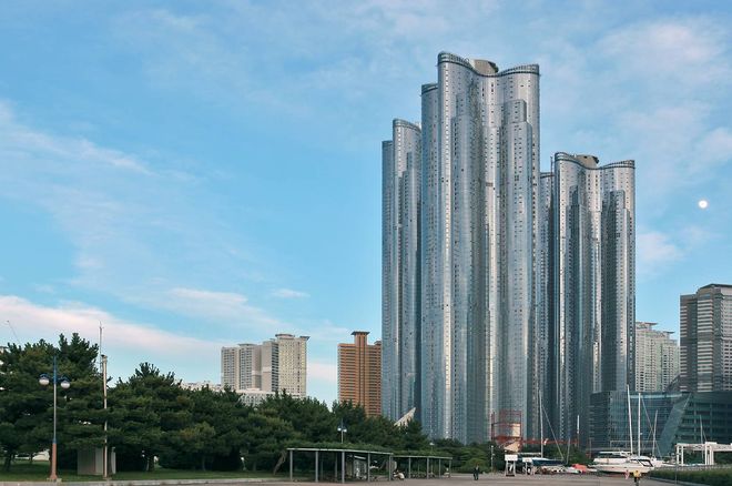 Небоскребы Doosan Haeundae Tower в Пусане, Южная Корея
