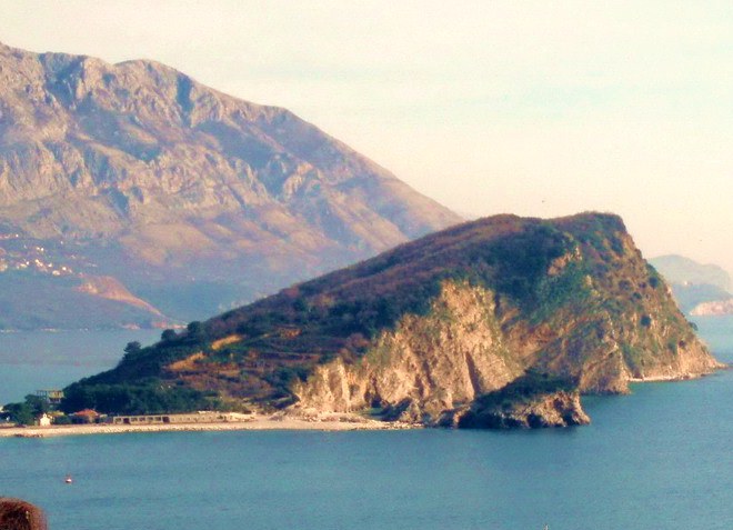 Остров Святого Николая в Черногории