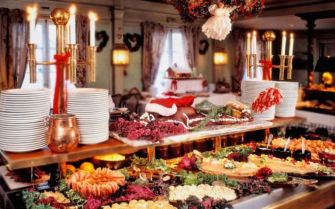 Рождественский шведский стол
