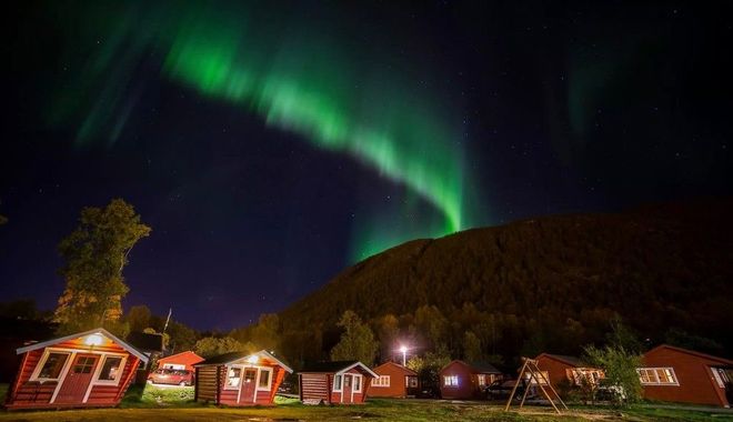 Северное сияние в кемпинге Tromso, Норвегия