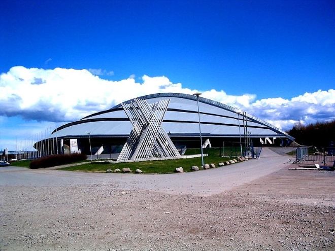 Стадион Олимпия Холл называют Кораблем викингов