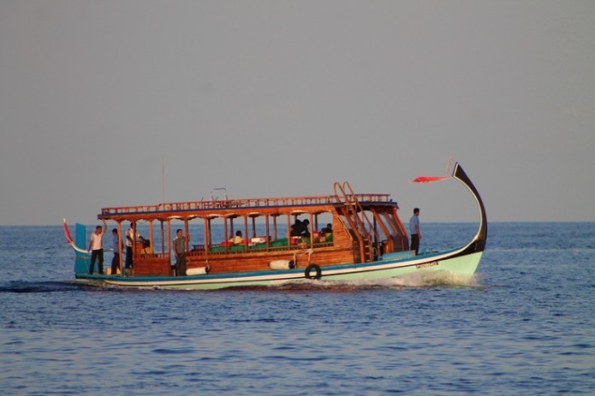 Традиционная лодка дхони
