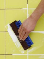 Затирка для плитки – основные разновидности состава, правила выбора подходящего варианта