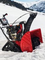 Снегоуборочная машина – что это такое, особенности основных видов и типов техники