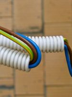 Гофра для кабеля – что это такое, для чего используется, как правильно монтировать?