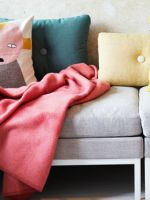 Декоративные подушки – что это такое, популярные формы, какой материал и наполнитель используют?