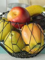 Блюдо для фруктов – особенности деревянной, металлической, пластиковой, керамической и стеклянной емкости