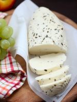 Сыр халуми – что это, как его едят, как приготовить на сковороде, гриле, мангале и в духовке