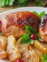 Куриные бедра в духовке – рецепт с картошкой, рисом, сыром, гречкой, макаронами и грибами