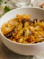 Тушеная капуста с мясом – рецепт с картошкой, рисом, грибами, фасолью и кабачками