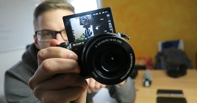 Камера для блогера – особенности беззеркальных, зеркальных, экшн и 3d моделей