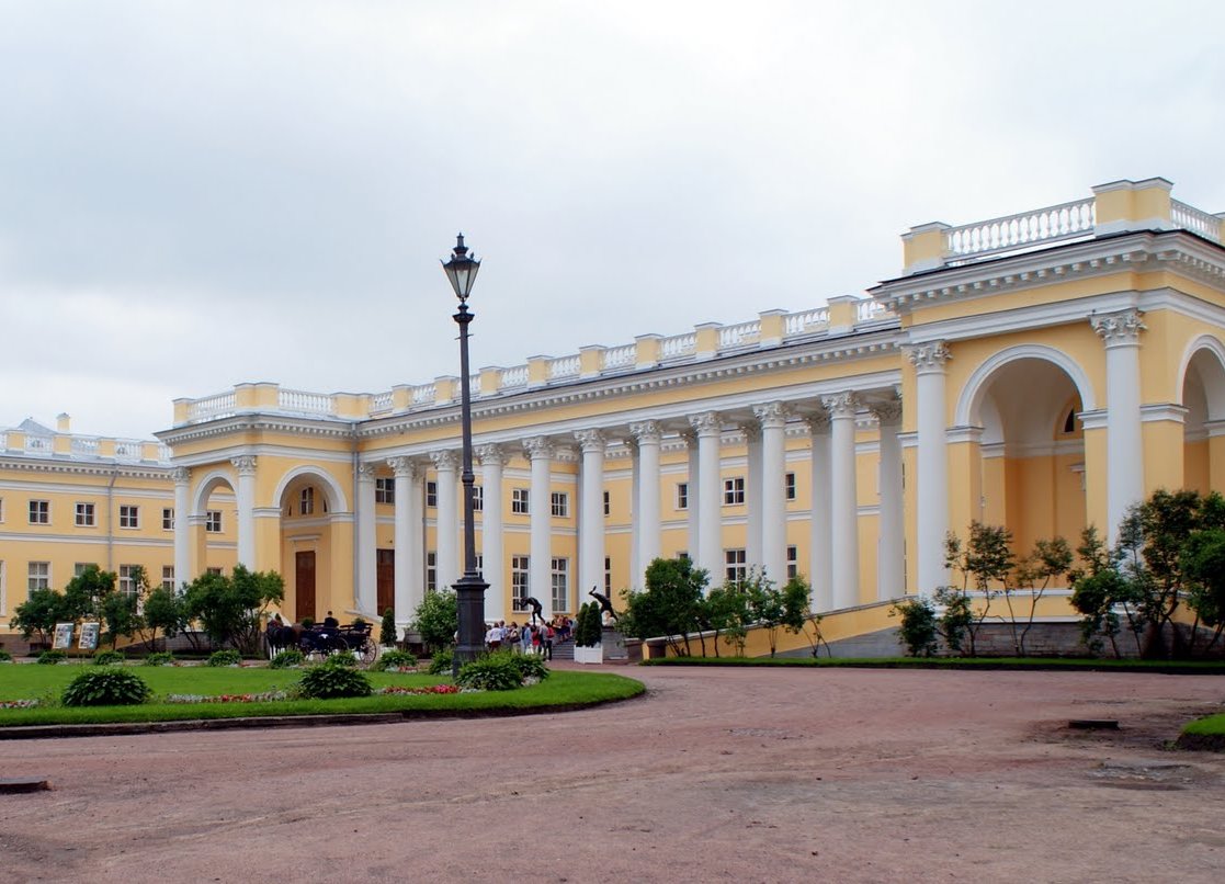 александровский дворец в пушкине