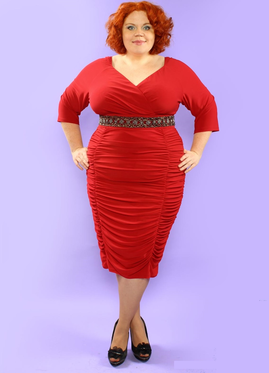Платье для полных 60 лет. Красивые платья для толстушек. Красное платье для полных женщин. Платье для женщин 60 лет. Женские платья толстый.