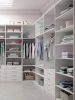 Гардеробная комната - удобное помещение для хранения одежды