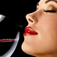 к чему снится пить вино