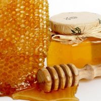 мед в сотах польза
