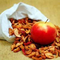 сушеные яблоки польза и вред