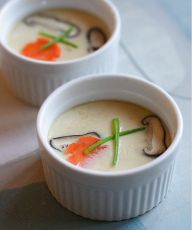 японский суп Чуван муши с креветками