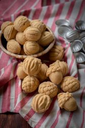 Печенье «Орешки» со сгущенкой – старый рецепт
