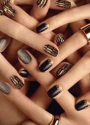 gel polish nail design