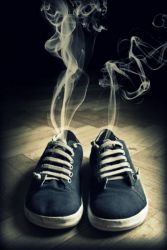 Как избавиться от запаха в кроссовках