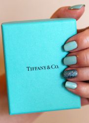 tiffany style manicure