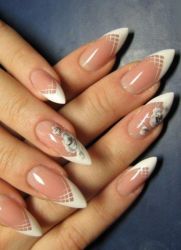french patterned nails