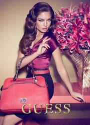 Одежда Guess