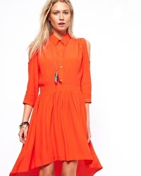 Оранжевое платье  