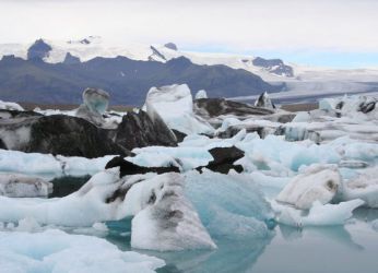 Ледяная лагуна оправдывает название Исландии - страна льда