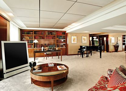 Royal Penthouse Suite - самый дорогой номер в Швейцарии