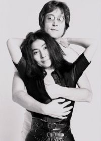 многие друзья были против Йоко Оно но Джон Леннон сделал свой выбор