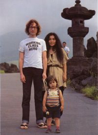 на 35 годовщину музыканта Йоко Оно подарила ему сына