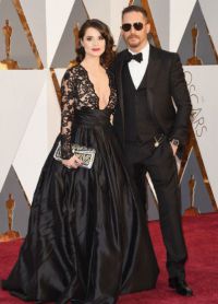 Том Харди с женой на премии Оскар 2016