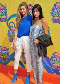 Джиджи и Белла Хадид на церемонии Kid's Choice Awards