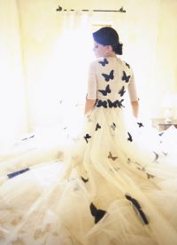 Свадебное платье с бабочками 2