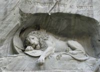 Памятник «Умирающий-лев» в Ледниковом парке Люцерна