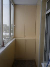 Встроенный шкаф на балкон5