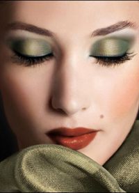 дневной макияж для каре зеленых глаз 8