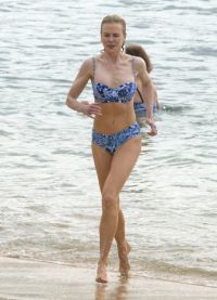 Николь Кидман  отдыхает на пляже в Сиднее 