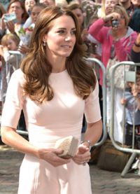 Британские СМИ заподозрили Кейт в увеличении груди