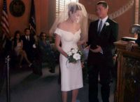 Впервые они поженились на съемках фильма «Мистер и миссис Смит»