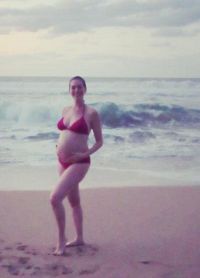 Артистка официально объявила о своей беременности 3 января