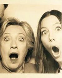 Хиллари Клинтон и жена звезды пришли в ужас от его поступка!!!