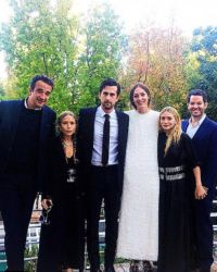 Мэри-Кейт и Эшли Олсен, Оливье Саркози и Хайден Слейтер на свадьбе друзей