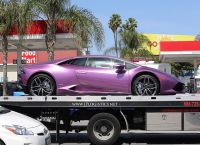 Фиолетовый Lamborghini – дорогой подарок от Роберта