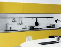 8. Желтая кухня