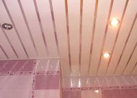 Пластиковый реечный потолок для ванной 3
