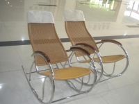 Плетеное кресло качалка из ротанга 2