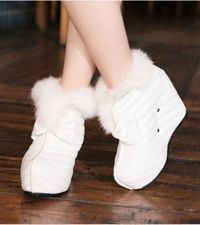 Белые женские ботинки 1